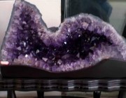 判断紫晶洞品质优劣的标准