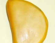 黄龙玉籽料如何形成的